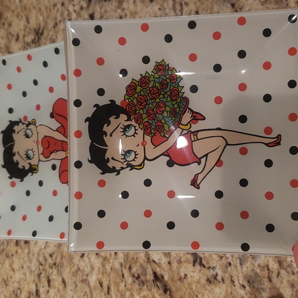 Betty Boop plate collection - Picture 4 of 4
